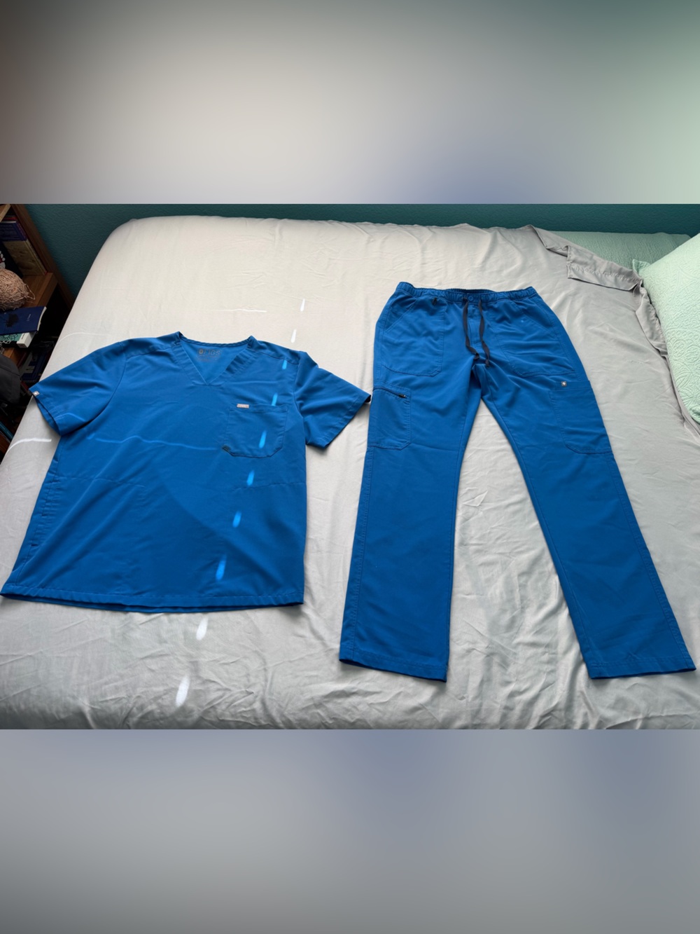 Figs Men's Royal Blue Scrub Chisec Top & Cairo Jogger Pants